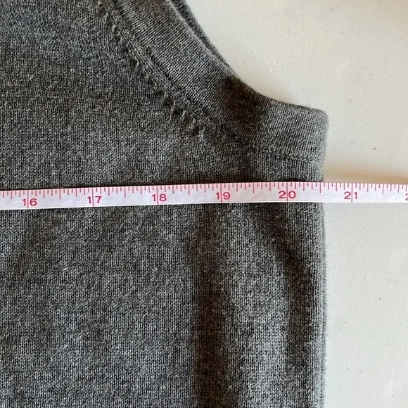 Lands End Mens 100% Supima Cotton V Neck Pullover Sweater Vest Gray Size Medium - Picture 7 of 8